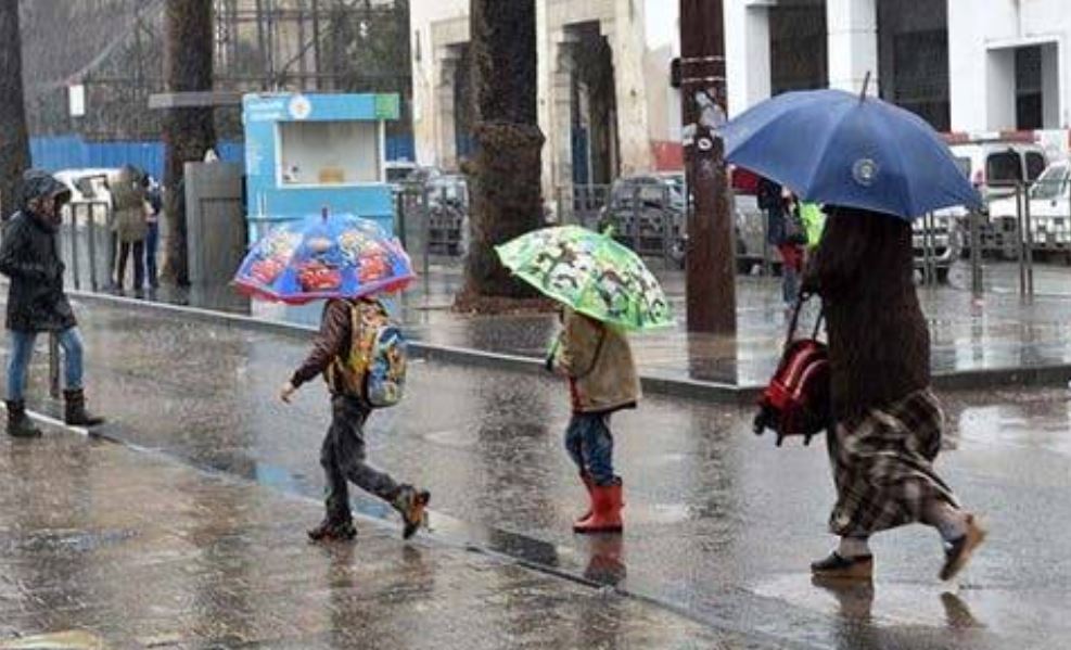 عودة الأمطار والثلج والبرودة تسيطر على طقس المغرب لأيام