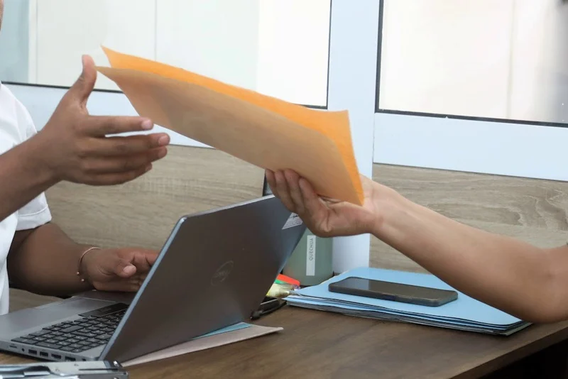 أبحاث إدارية تكشف اختلالات تعويض العمال العرضيين بالجماعات