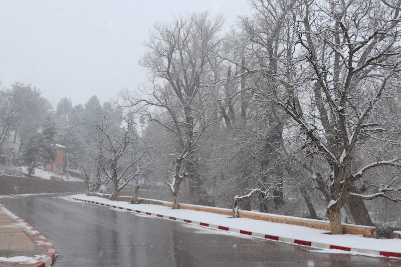 طقس بارد وصقيع يعم عددا من مناطق المغرب